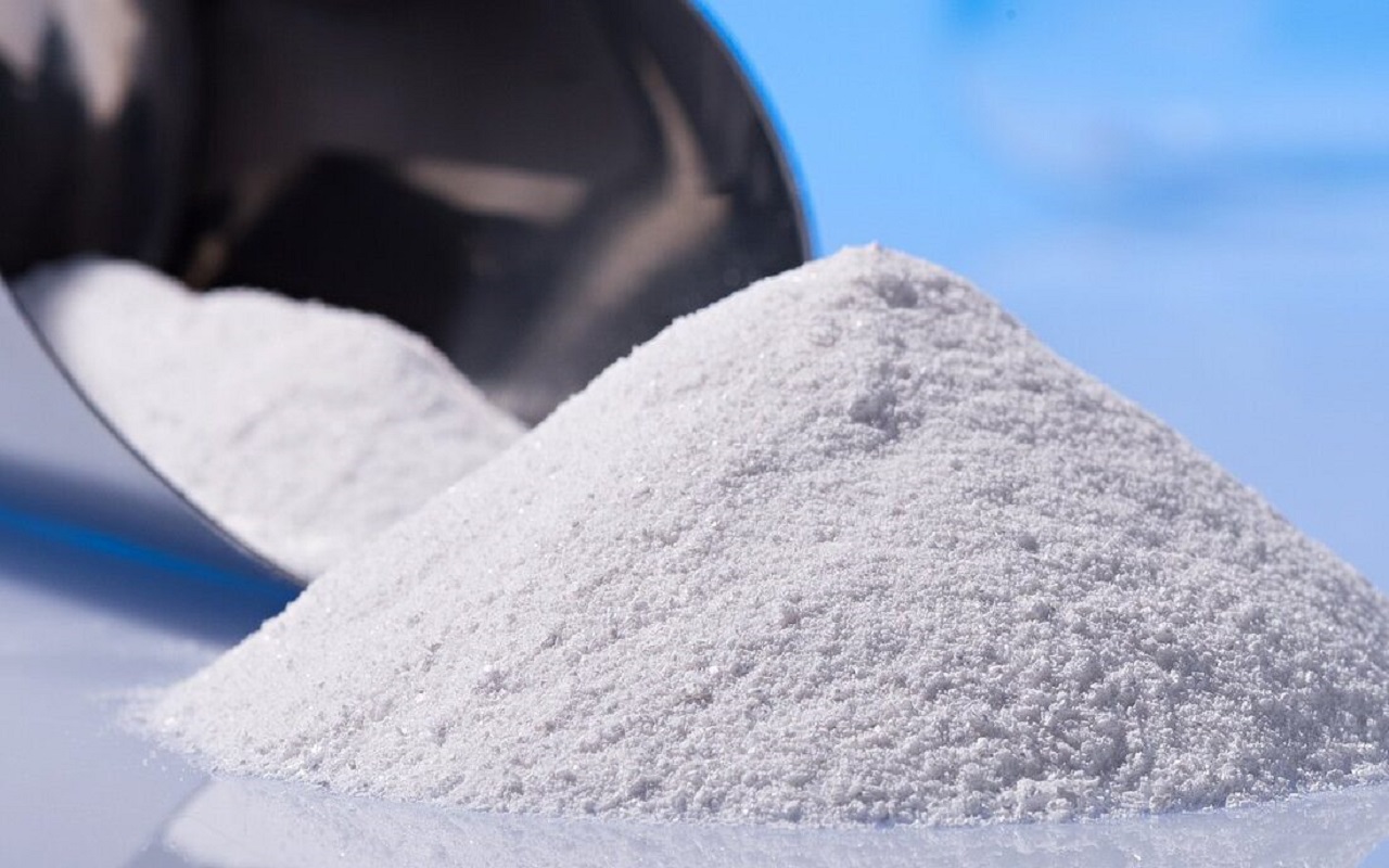 Miksi sekoittaa minttua ja ruokasoodaa: käyttö ja edut