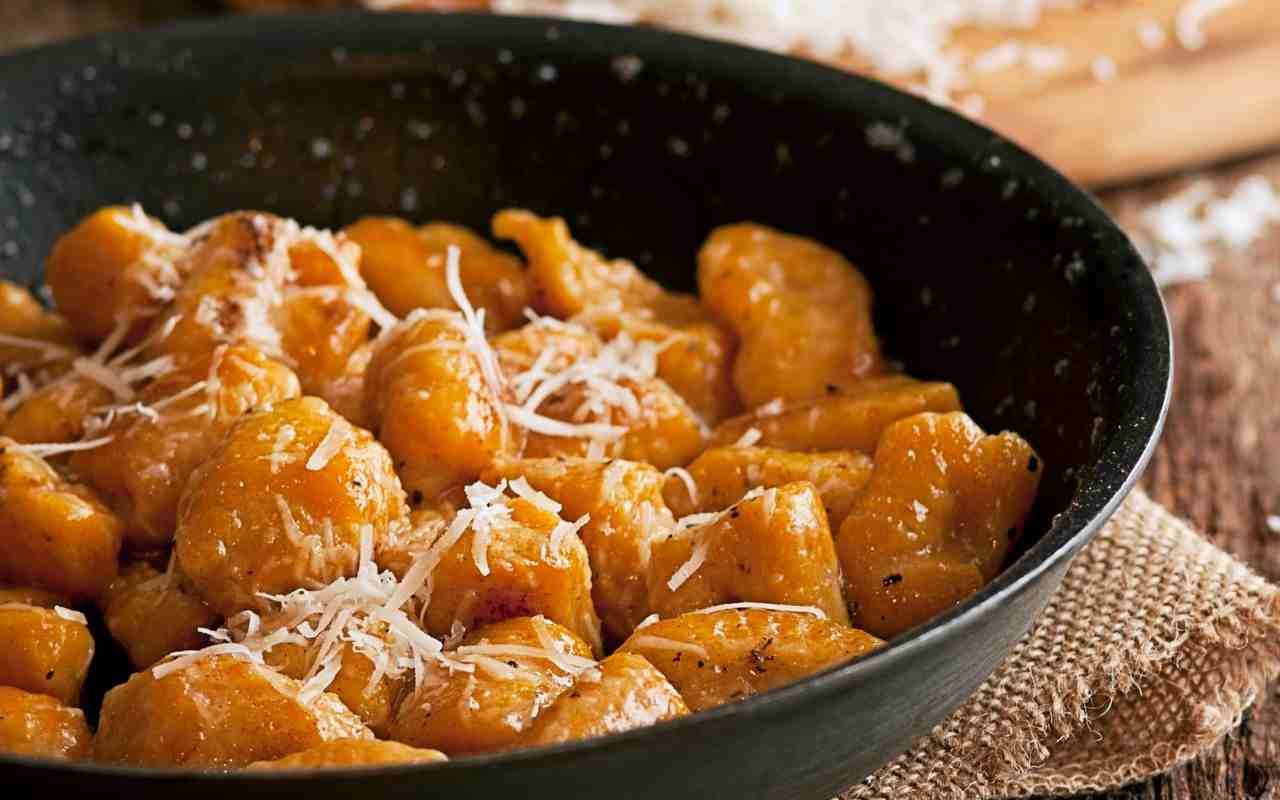 Älä koskaan keitä syksyn kurpitsaa, se maistuu paremmalta, jos sen vain valmistaa.