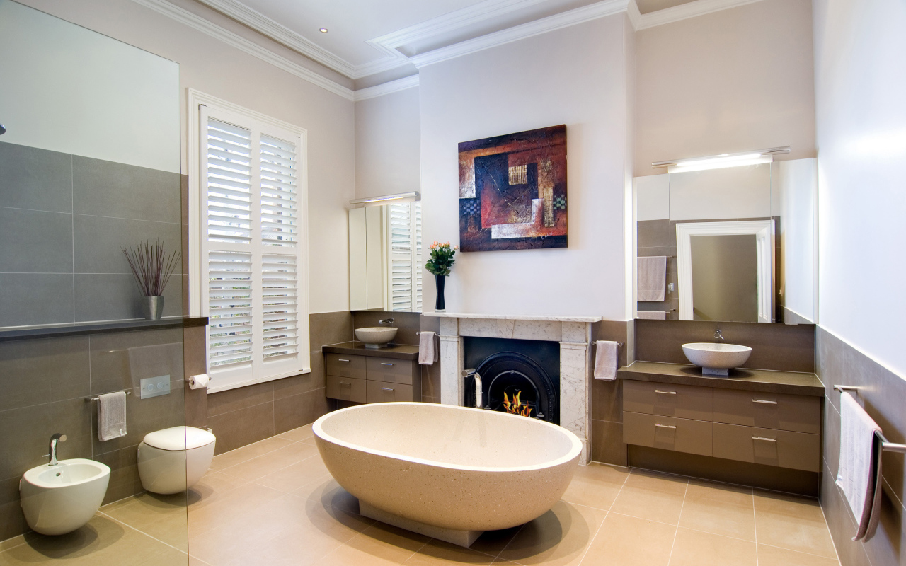 Ennen ja jälkeen: ruma kylpyhuone, joka muuttui pimeydestä valoon