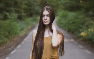 Neljä kasvia, jotka toimivat luonnollisena väriaineena eivätkä vahingoita hiuksia