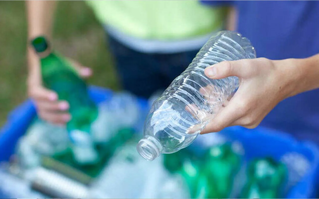 Ongelma ei ole pullojen uudelleenkäytössä: tiede väittää, että todellinen vaara piilee siinä, miten teemme sen.