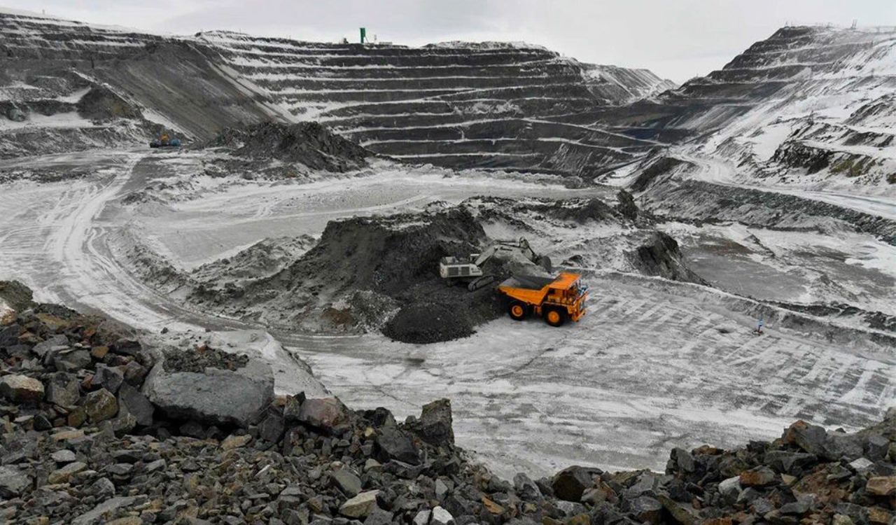 Historiallinen löytö: geologit ovat löytäneet planeetan suurimman litiumesiintymän Yhdysvaltojen supertulivuoren alta, jonka arvo on arviolta 413 miljardia euroa.