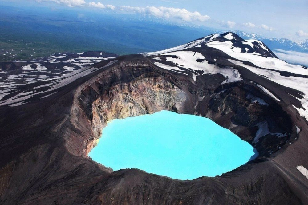 Historiallinen löytö: arkeologit sukelsivat tulivuorijärveen ja löysivät kokonaisen pronssikauden sivilisaation.